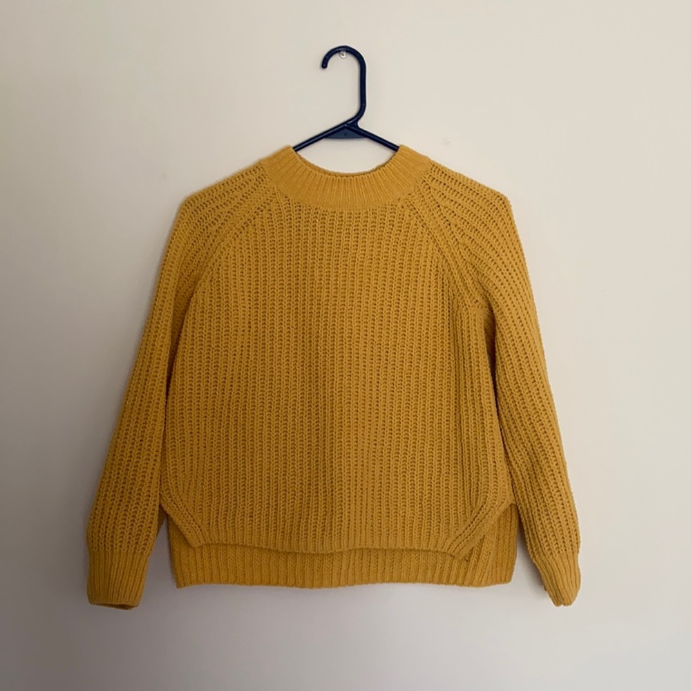 Girls Old Navy sweater